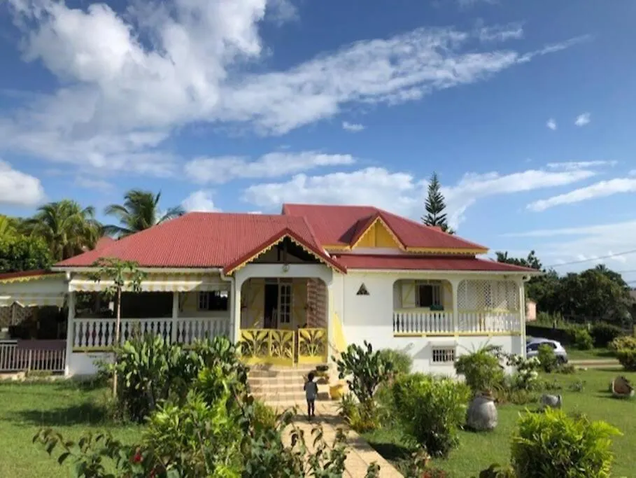 Feriehus Bungalow Familial De 3 Chambres Entre Mer Et Montagne A Sainte Rose